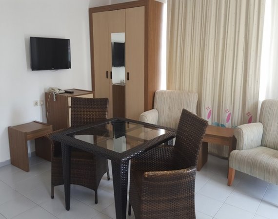 2 + 1 Deluxe Suite (3 kişi Kız)