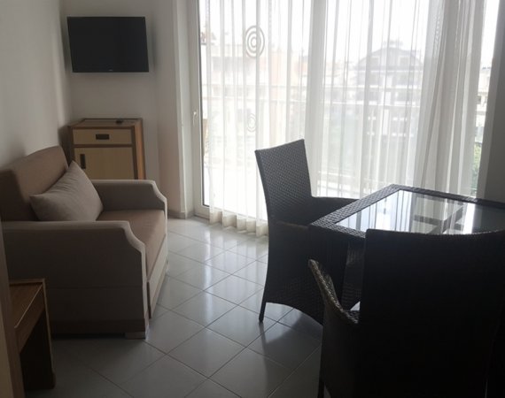 2 + 1 Deluxe Suite (3 kişi Kız)