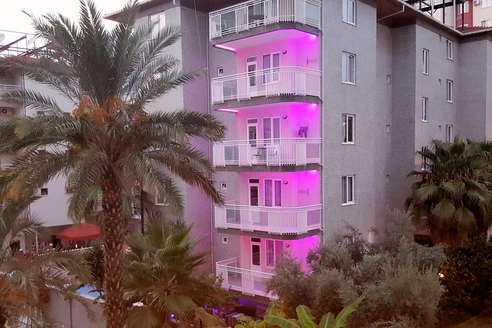 Carmen Suite Rezidans Alanya Öğrenci Apartı